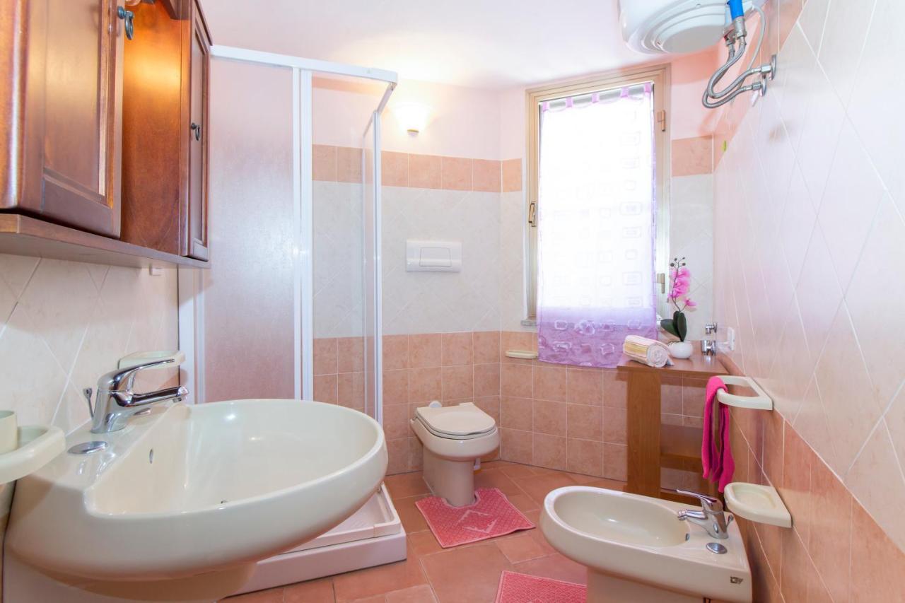 Appartamenti In Villa Con Ampio Giardino Esterno بوسادا المظهر الخارجي الصورة