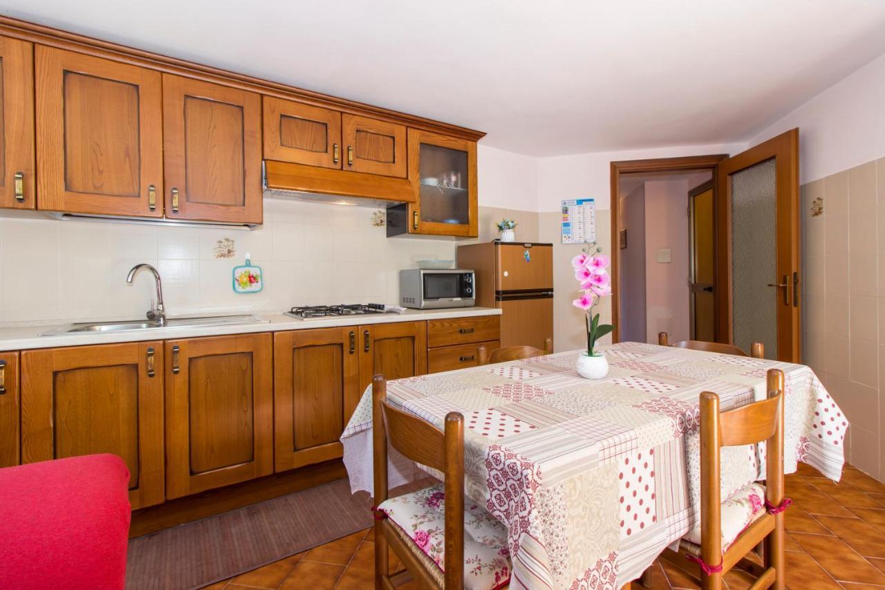 Appartamenti In Villa Con Ampio Giardino Esterno بوسادا المظهر الخارجي الصورة