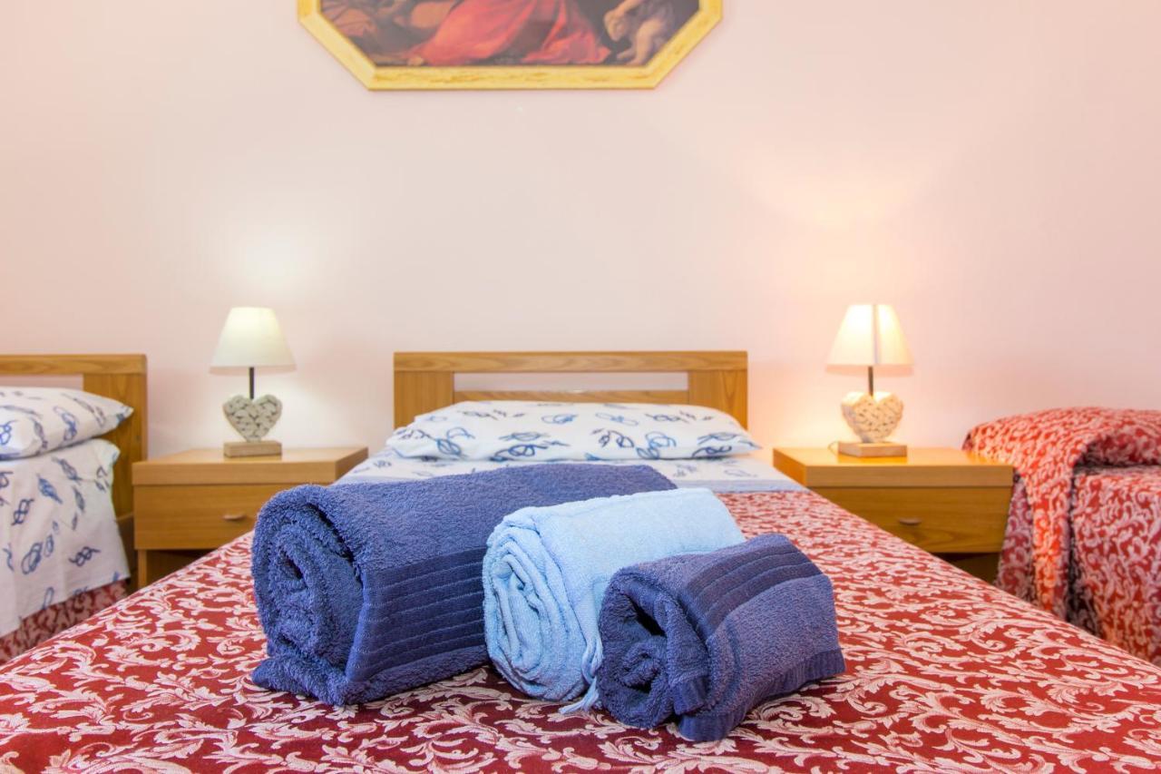 Appartamenti In Villa Con Ampio Giardino Esterno بوسادا المظهر الخارجي الصورة