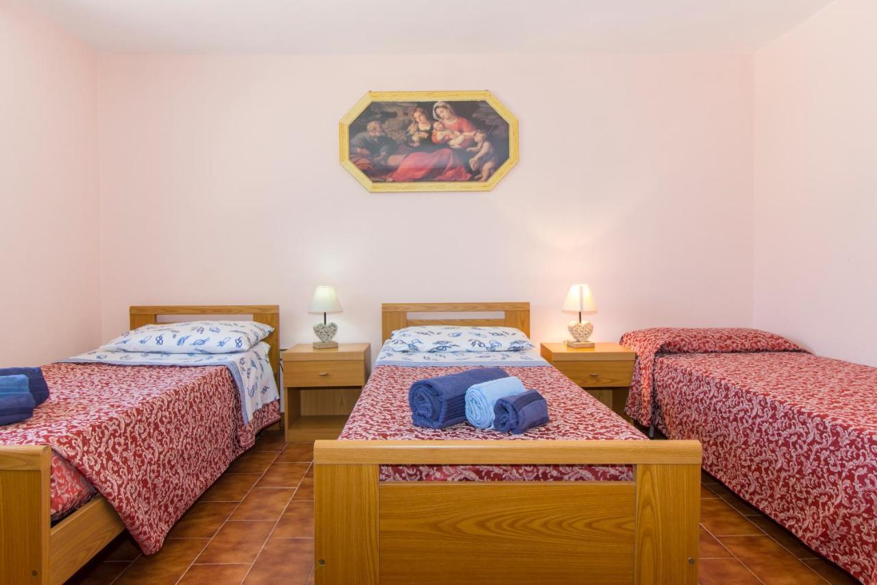 Appartamenti In Villa Con Ampio Giardino Esterno بوسادا المظهر الخارجي الصورة