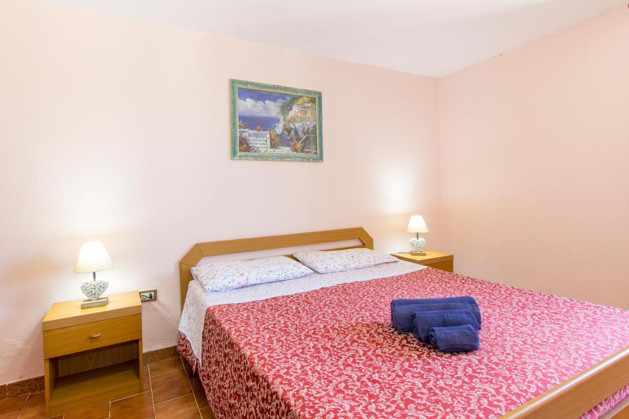 Appartamenti In Villa Con Ampio Giardino Esterno بوسادا المظهر الخارجي الصورة