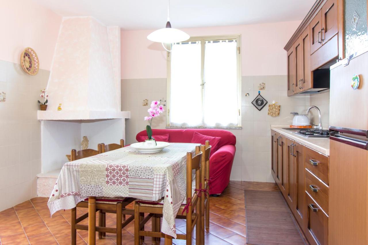 Appartamenti In Villa Con Ampio Giardino Esterno بوسادا المظهر الخارجي الصورة