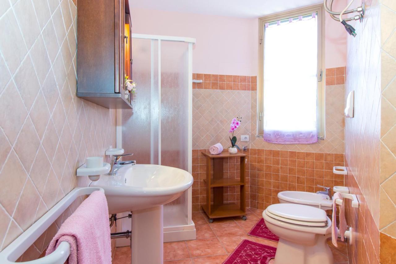 Appartamenti In Villa Con Ampio Giardino Esterno بوسادا المظهر الخارجي الصورة